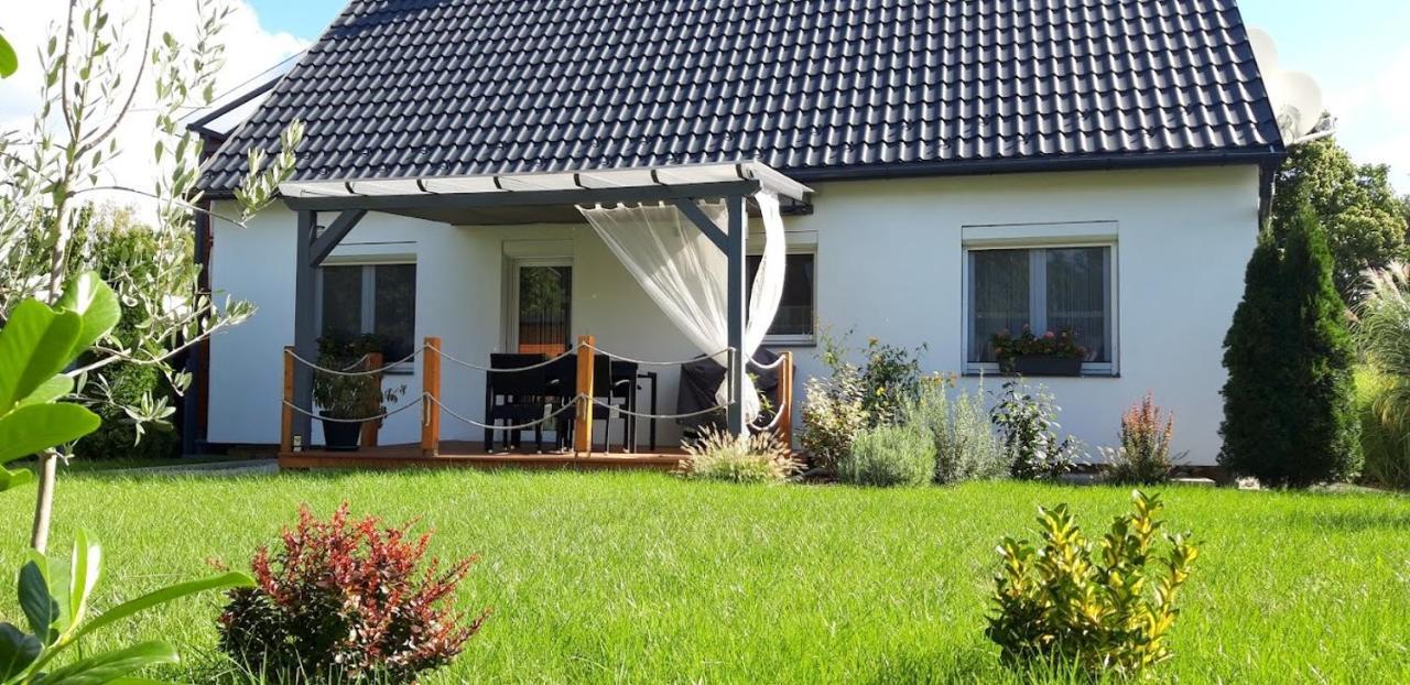 Otium Wellness Apartmanhaz Balatonakarattya Eksteriør billede